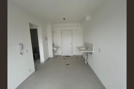 Sala/Cozinha de apartamento à venda com 2 quartos, 36m² em Vila Graciosa, São Paulo