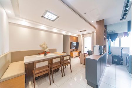 Sala de apartamento para alugar com 3 quartos, 75m² em Vila Apiai, Santo André