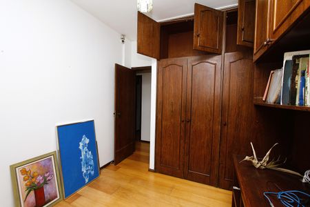Apartamento à venda com 140m², 4 quartos e 2 vagasQuarto 1