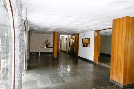 Apartamento à venda com 140m², 4 quartos e 2 vagasHall de entrada