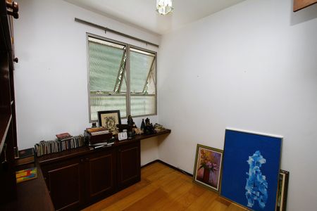 Apartamento à venda com 140m², 4 quartos e 2 vagasQuarto 1