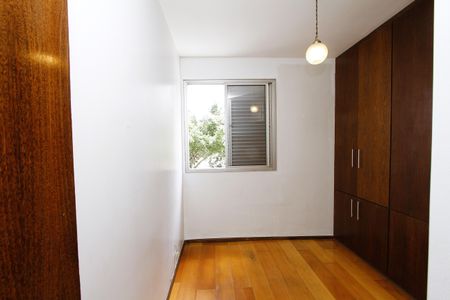 Apartamento à venda com 140m², 4 quartos e 2 vagasQuarto 3