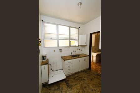 Apartamento à venda com 140m², 4 quartos e 2 vagasCozinha