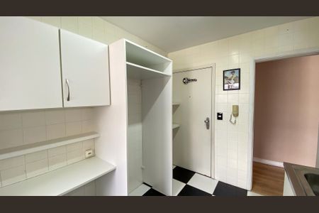 Apartamento à venda com 83m², 2 quartos e 1 vagaCozinha