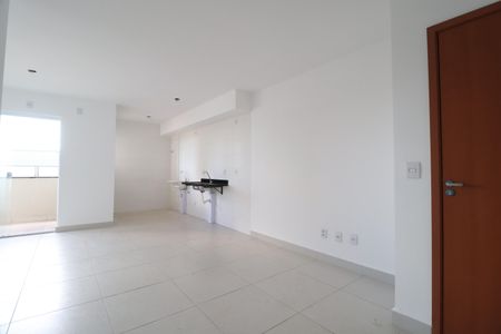 Sala de apartamento para alugar com 2 quartos, 79m² em Chácaras Tubalina E Quartel, Uberlândia