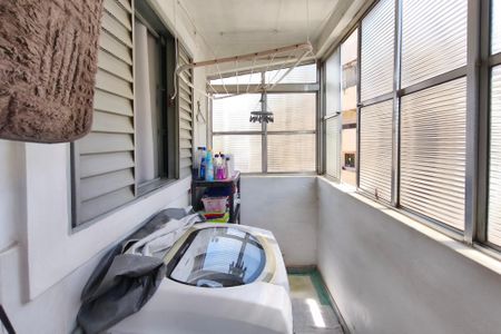 Apartamento à venda com 59m², 2 quartos e 1 vagaÁrea de Serviço