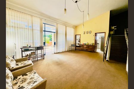 Casa à venda com 4 quartos, 300m² em Sion, Belo Horizonte