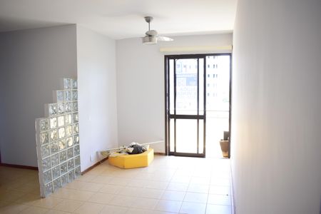 Apartamento para alugar com 89m², 3 quartos e 2 vagasSala