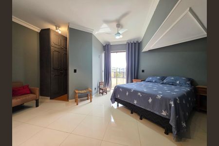 Apartamento à venda com 322m², 5 quartos e 3 vagasQuarto Suíte 1