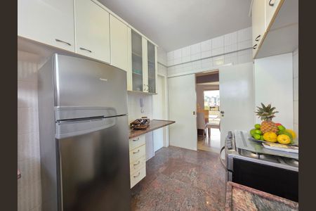 Apartamento à venda com 322m², 5 quartos e 3 vagasCozinha 