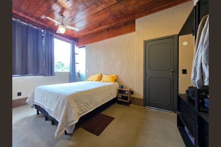 Apartamento à venda com 322m², 5 quartos e 3 vagasQuarto Suíte 4