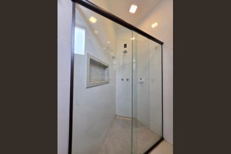 Apartamento à venda com 322m², 5 quartos e 3 vagasBanheiro da Suíte 5