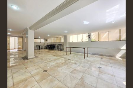 Apartamento à venda com 322m², 5 quartos e 3 vagasSalão de festas 