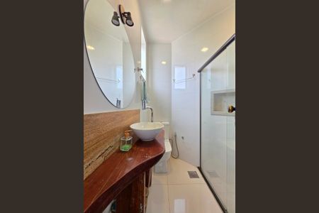 Apartamento à venda com 322m², 5 quartos e 3 vagasBanheiro da Suíte 5