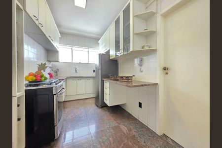 Apartamento à venda com 322m², 5 quartos e 3 vagasCozinha 