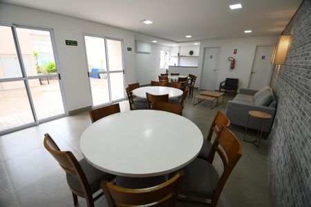 Apartamento para alugar com 66m², 2 quartos e 2 vagasÁrea comum - Salão de festas