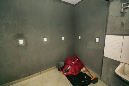 Casa à venda com 101m², 3 quartos e 1 vagaÁrea de Serviço