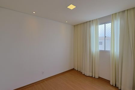 Quarto 2 de apartamento para alugar com 2 quartos, 45m² em Chácara Cotia, Contagem