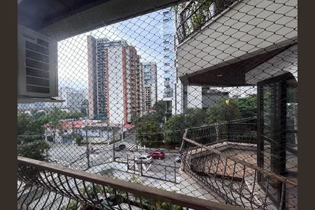 Apartamento à venda com 159m², 3 quartos e 2 vagasVista Quarto 3