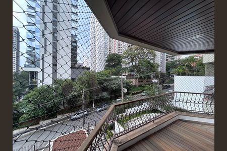 Apartamento à venda com 159m², 3 quartos e 2 vagasVaranda Sala