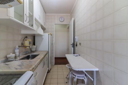 Apartamento para alugar com 82m², 2 quartos e 1 vaga Apartamento para alugar com 82m², 2 quartos e 1 vagaCozinha e Área de Serviço