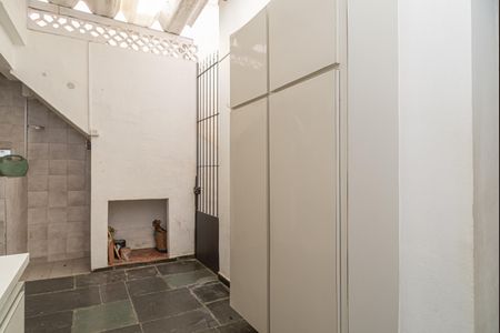 Casa à venda com 130m², 2 quartos e 1 vagaÁrea de Serviço