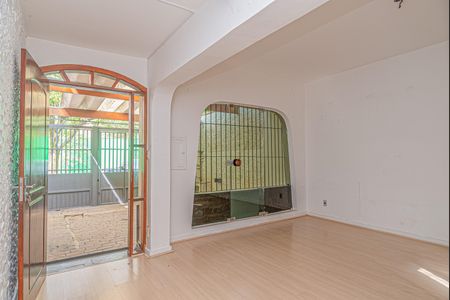 Casa à venda com 130m², 2 quartos e 1 vagaSala