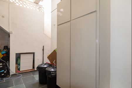 Casa à venda com 130m², 2 quartos e 1 vagaÁrea de Serviço