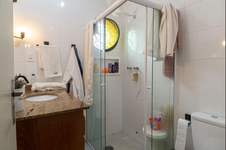 Casa à venda com 130m², 2 quartos e 1 vagaBanheiro