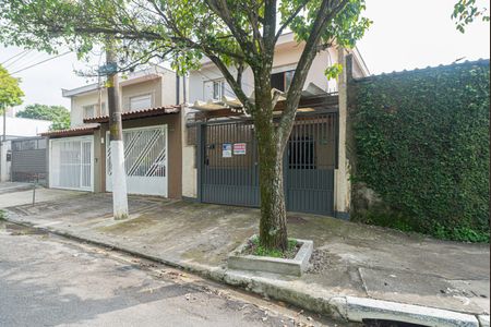 Casa à venda com 130m², 2 quartos e 1 vagaFachada