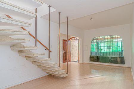 Casa à venda com 130m², 2 quartos e 1 vagaSala