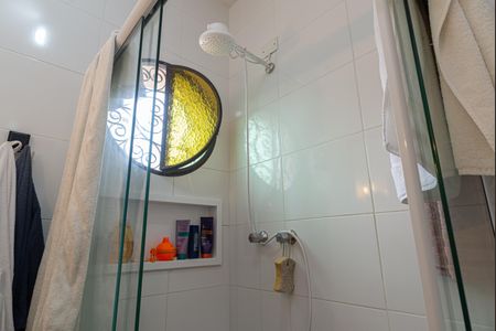 Casa à venda com 130m², 2 quartos e 1 vagaBanheiro