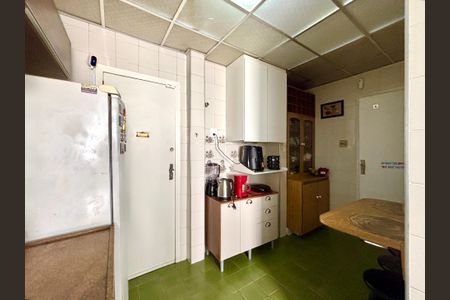 Apartamento à venda com 100m², 3 quartos e sem vagaCozinha