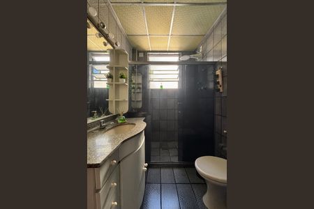 Apartamento à venda com 100m², 3 quartos e sem vagaBanheiro social