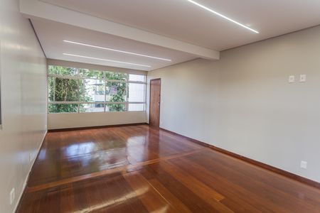 Sala de apartamento para alugar com 4 quartos, 130m² em Serra, Belo Horizonte