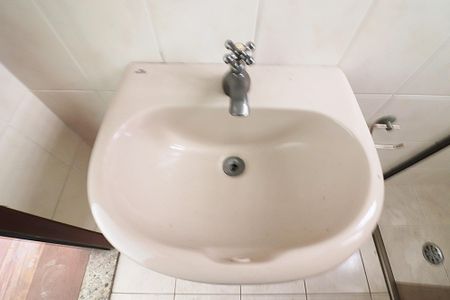 Casa à venda com 239m², 3 quartos e 2 vagasBanheiro Social