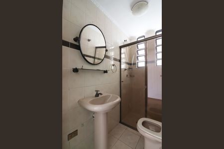 Casa à venda com 239m², 3 quartos e 2 vagasBanheiro Social