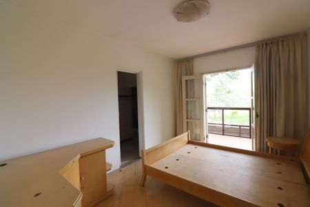 Casa à venda com 239m², 3 quartos e 2 vagasSuíte 1