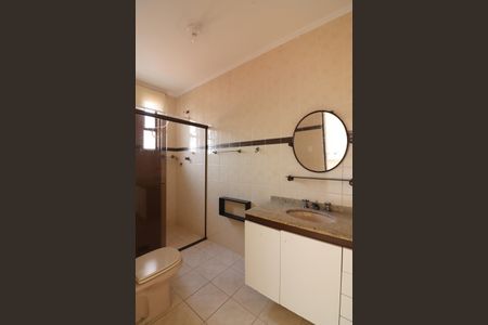 Casa à venda com 239m², 3 quartos e 2 vagasSuíte 2 Banheiro 