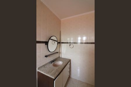 Casa à venda com 239m², 3 quartos e 2 vagasSuíte 2 Banheiro 