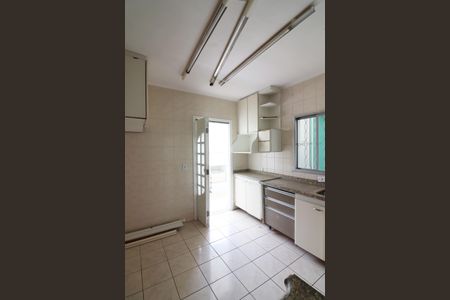 Casa à venda com 239m², 3 quartos e 2 vagasCozinha 