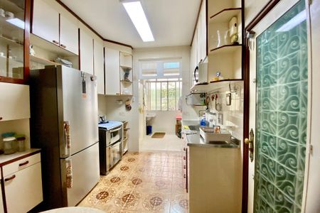 Apartamento para alugar com 110m², 3 quartos e sem vagaCozinha