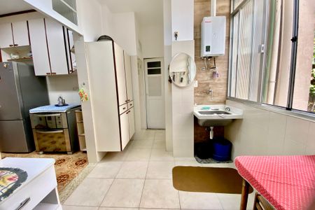 Apartamento para alugar com 110m², 3 quartos e sem vagaÁrea de Serviço