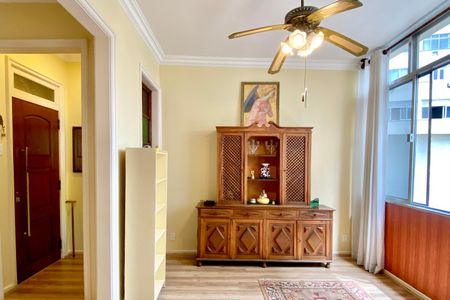 Apartamento para alugar com 110m², 3 quartos e sem vagaSala