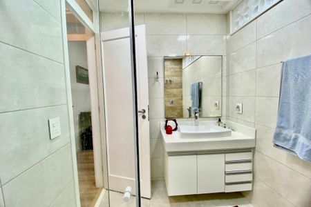 Apartamento para alugar com 110m², 3 quartos e sem vagaBanheiro social