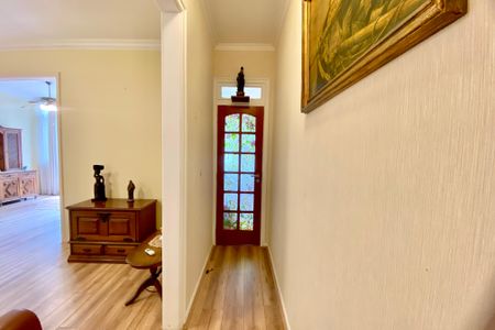 Apartamento para alugar com 110m², 3 quartos e sem vagaCorredor