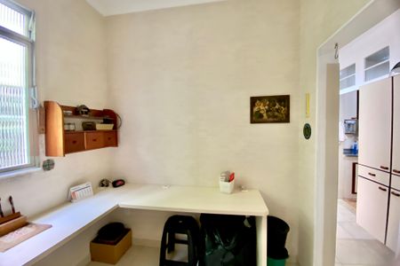 Apartamento para alugar com 110m², 3 quartos e sem vagaQuarto de Serviço