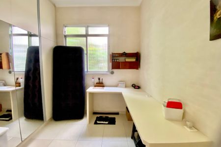 Apartamento para alugar com 110m², 3 quartos e sem vagaQuarto de Serviço