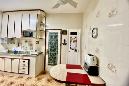 Apartamento para alugar com 110m², 3 quartos e sem vagaCozinha
