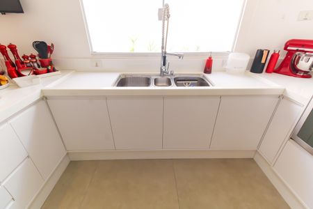 Casa à venda com 170m², 3 quartos e 1 vagaSala/Cozinha